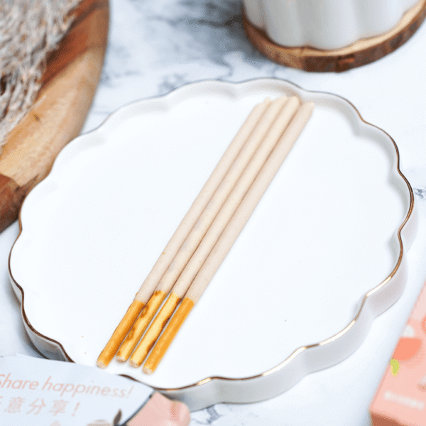 e9be40cc7d2a70ff9dc85b08ffb64c86_757x757.png Peach Cream Pocky Cookie Sticks 55g